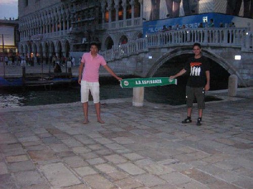 Daniel (Izquierda) y Antonio (Derecha) en Venecia Foto II